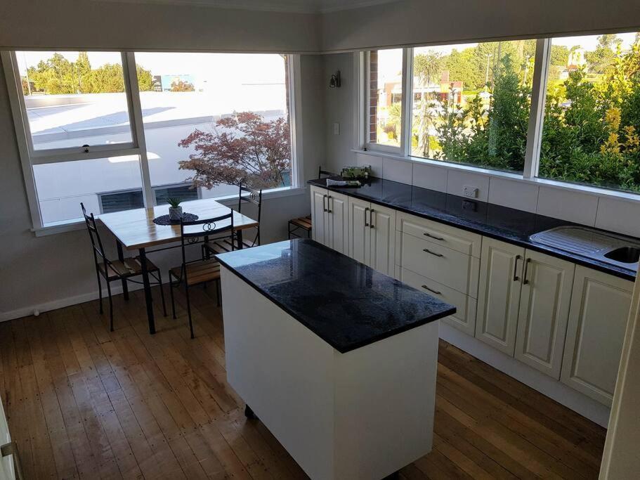 Handy Location - 3Brd Home! 提马鲁 外观 照片